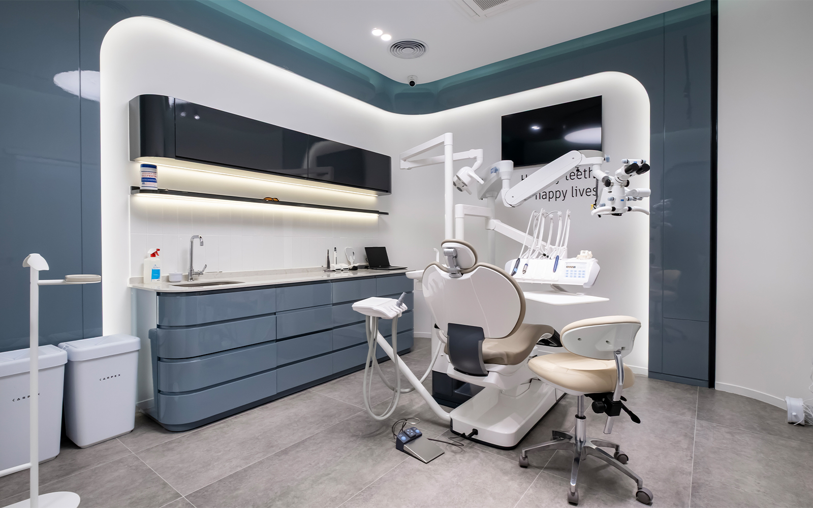 İmplantoloji (Diş İmplantları)